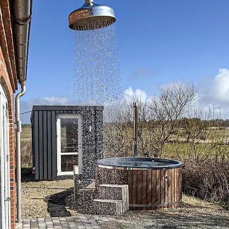 Pet Friendly In With Sauna בית נופש